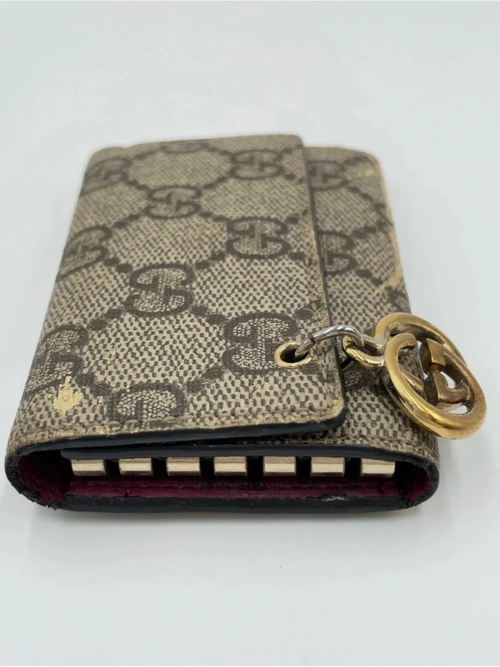 Auth Gucci GG Supreme Brown Leather 6-Key Holder 212111 with GG Charm - Picture 6 of 16